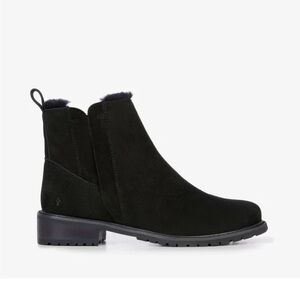 EMU Australia Pioneer Chelsea Boot Black Suede Lined with Merino Wool Women’s 10